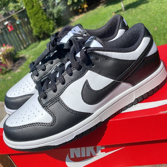 Nike Dunk Low Panda - Picture 3 of 7
